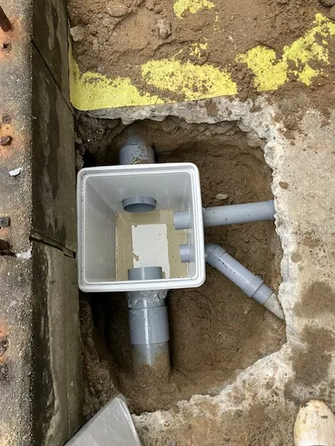 外部排水桝　修理中