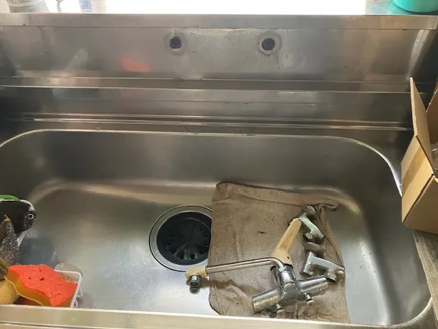 台所壁付ｼﾝｸﾞﾙﾚﾊﾞ-入替工事