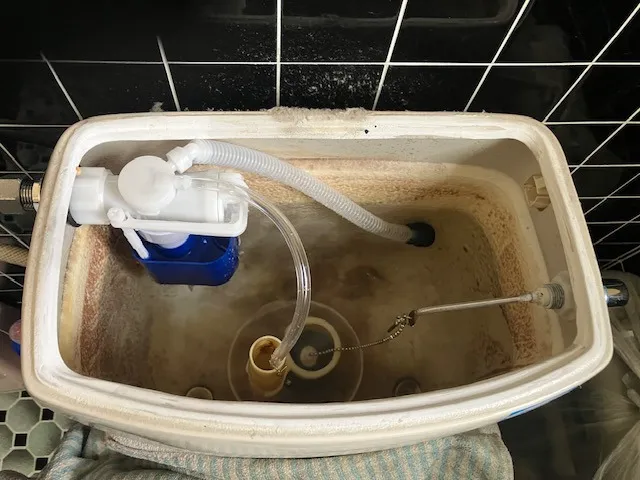 ﾄｲﾚﾀﾝｸ修理工事