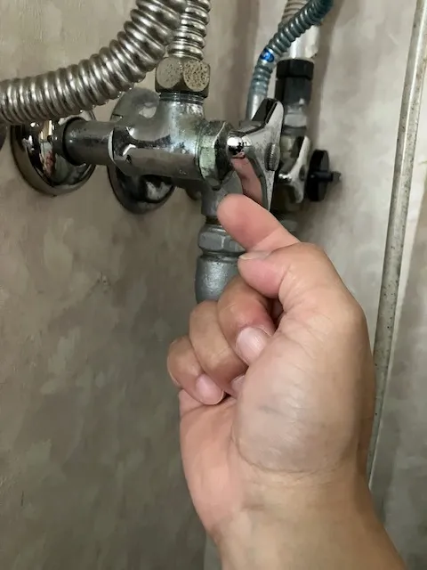 単水栓やアングル止水栓などの簡易的な水漏れ修理