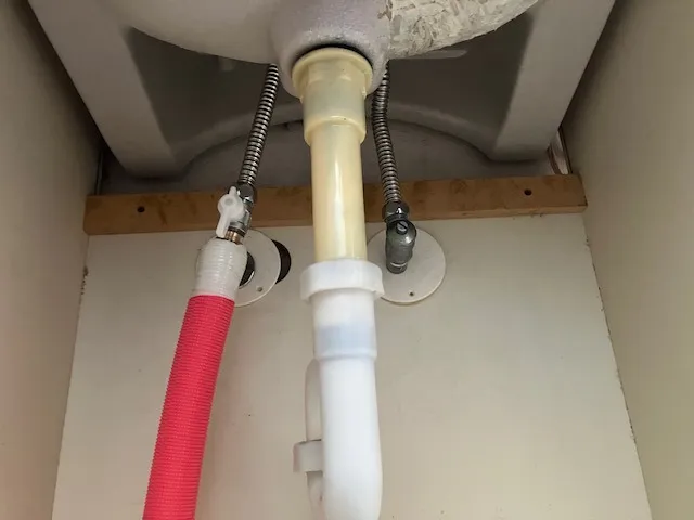 洗面台混合栓入替工事