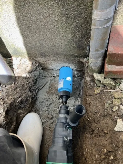 台所排水枝管及び排水桝入替工事