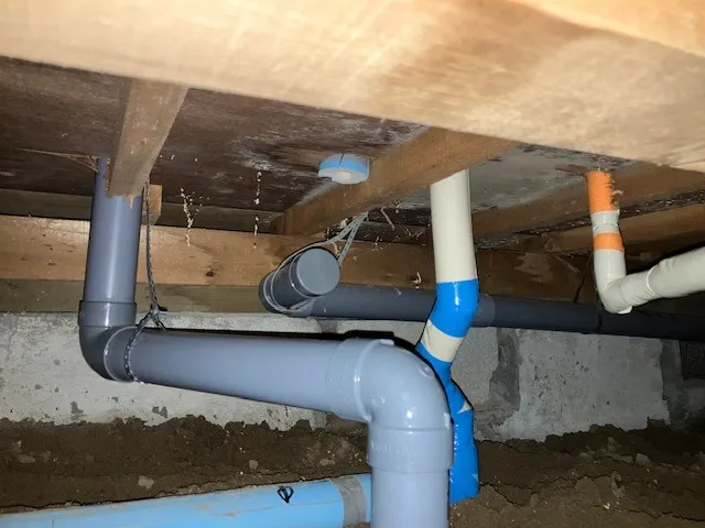 台所排水枝管及び排水桝入替工事