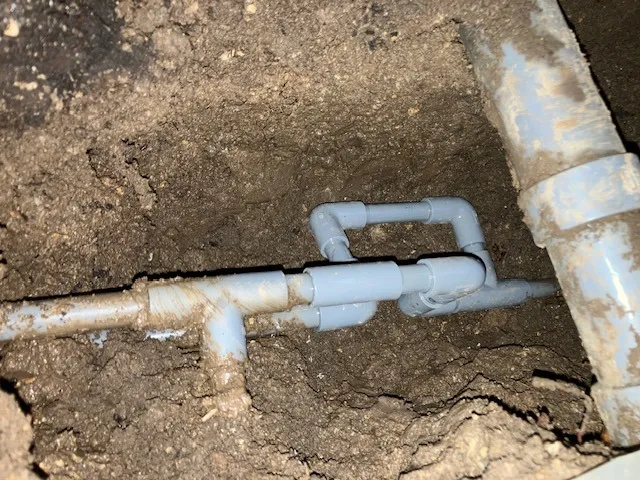 洗面所床下漏水修理工事