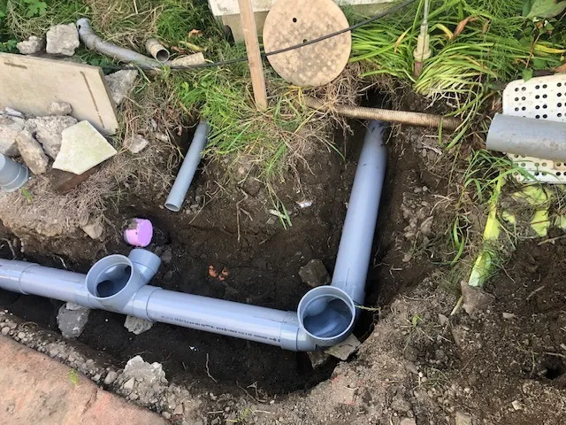 外部排水管一部入替工事